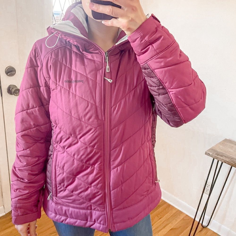 Patagonia Women's Ski Jacket in Berry Pink
